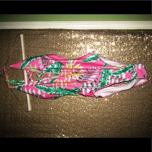 I’m selling a swimsuit